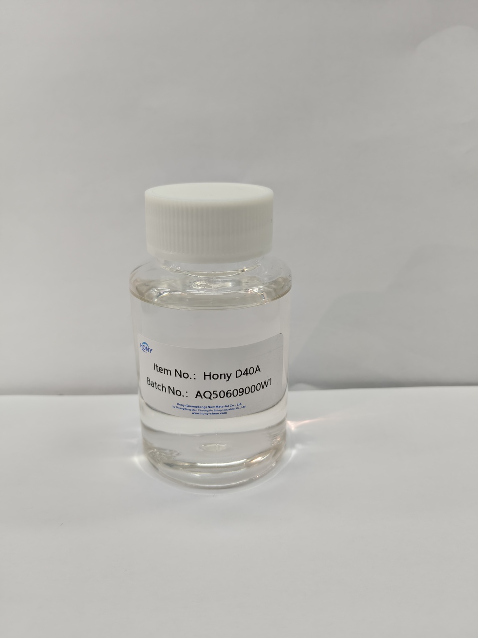 用于丝滑肤感的中粘度水溶性PEG-12聚二甲基硅氧烷调理剂